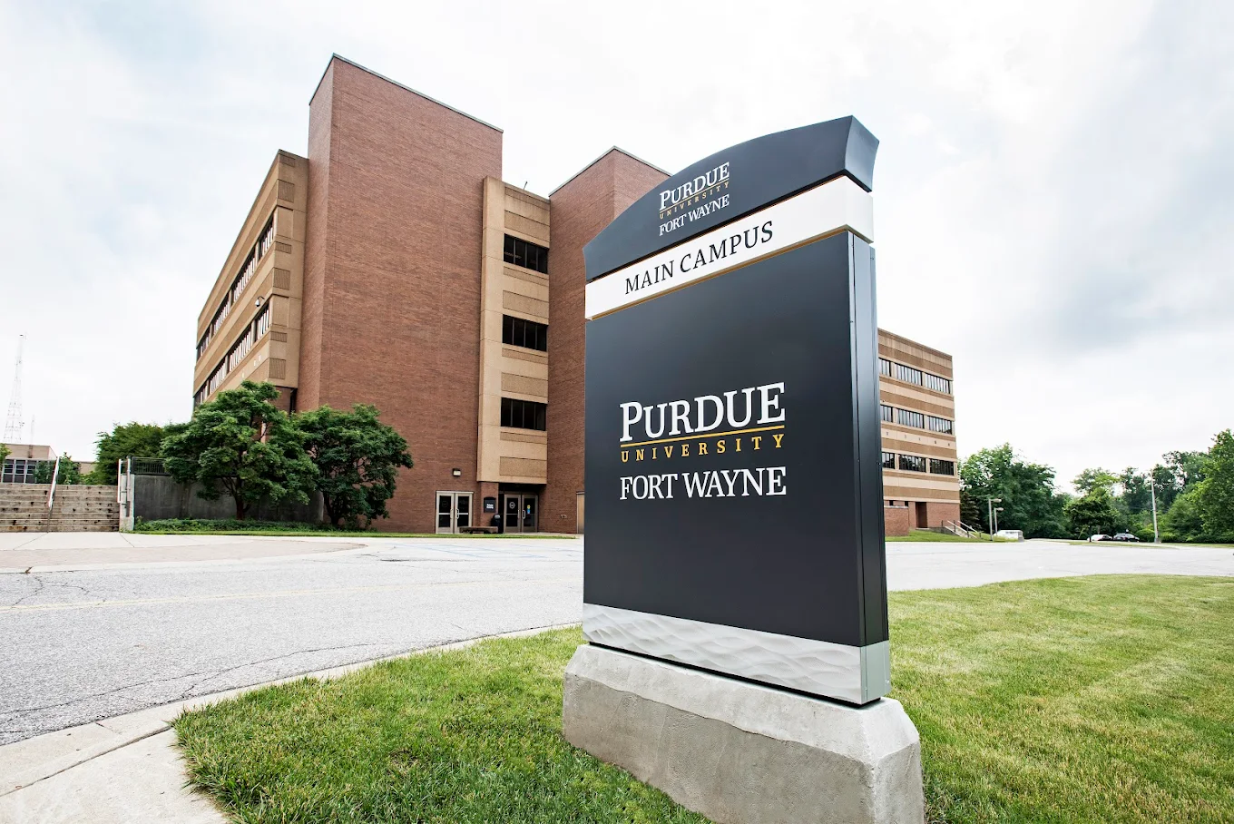 Purdue University Fort Wayne campus facilities managed with Facilio Connected CMMS
